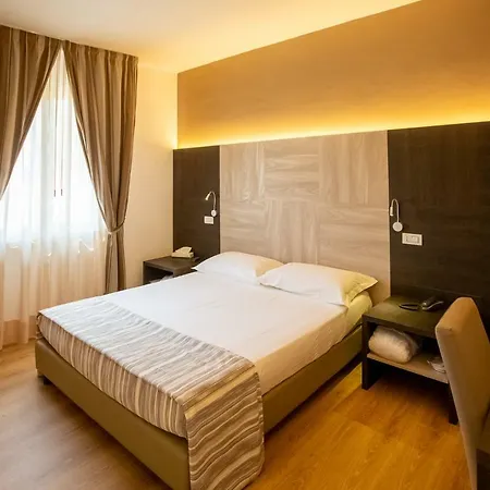 Lory My Wellness Готель 3*