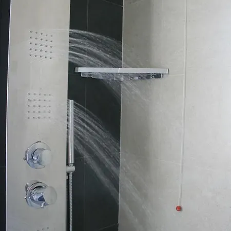 Lory Hotel 3*